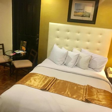 Lourdes Suites Makati City Kültér fotó