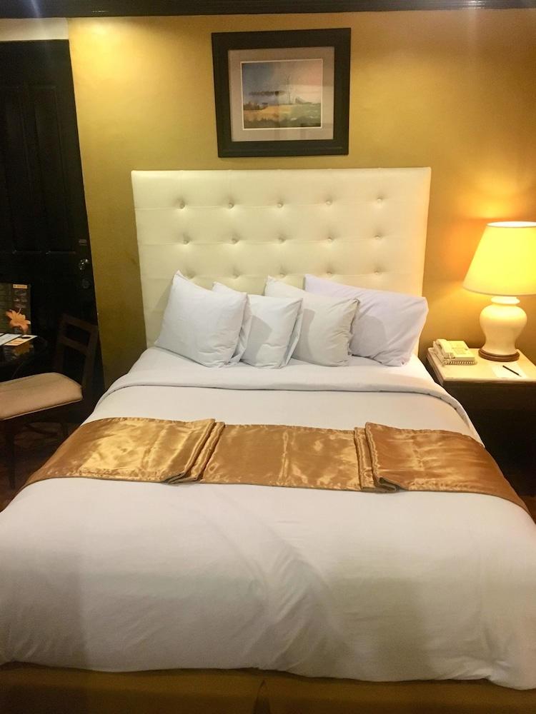 Lourdes Suites Makati City Kültér fotó