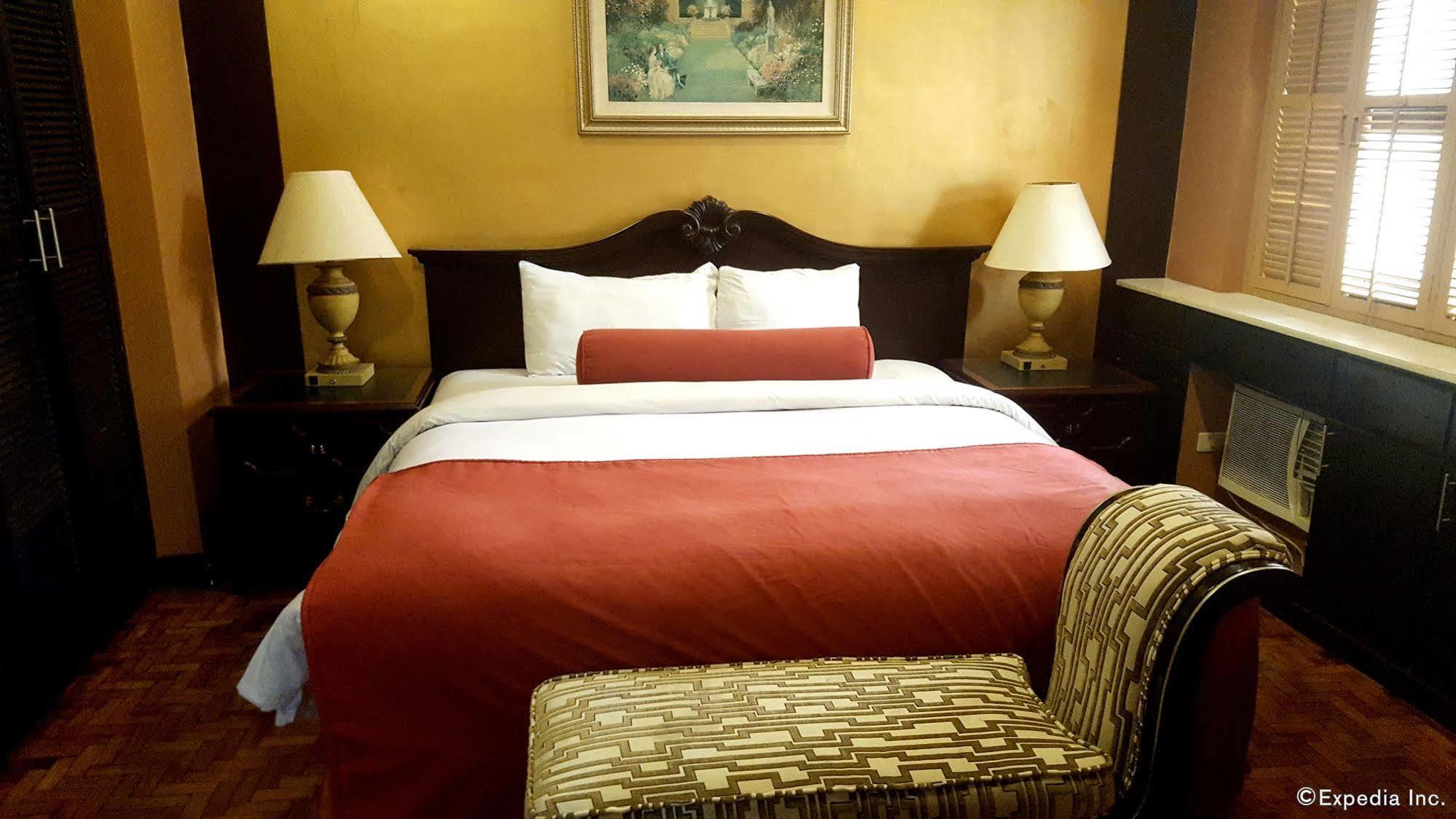Lourdes Suites Makati City Kültér fotó
