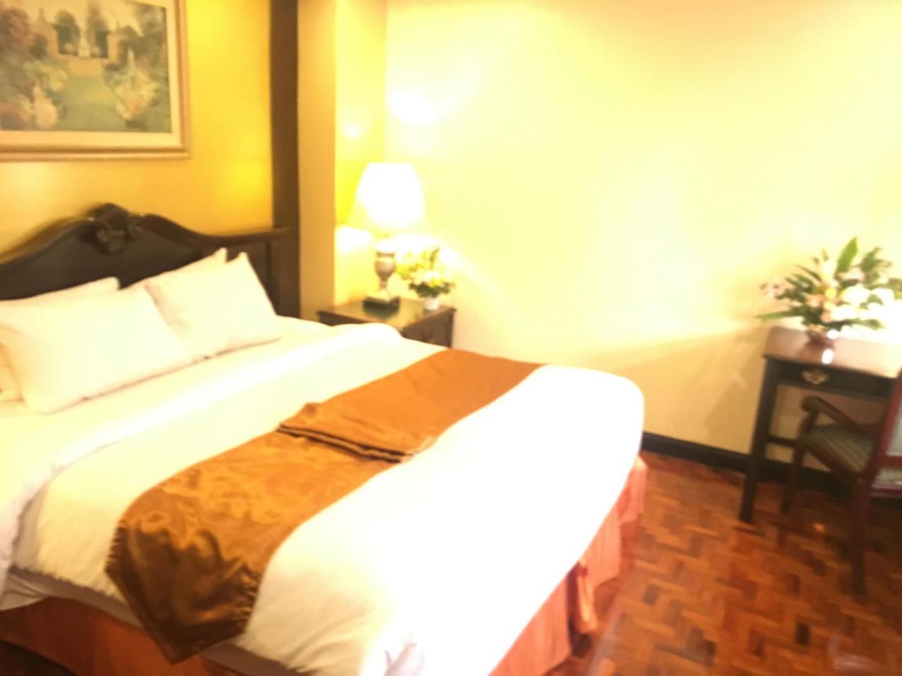 Lourdes Suites Makati City Kültér fotó