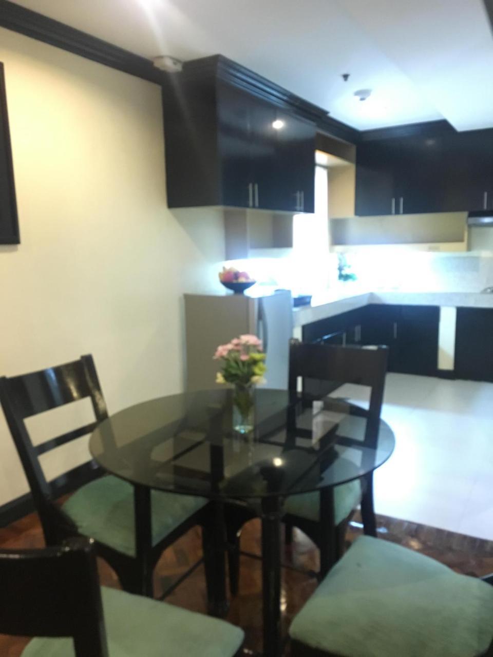 Lourdes Suites Makati City Kültér fotó
